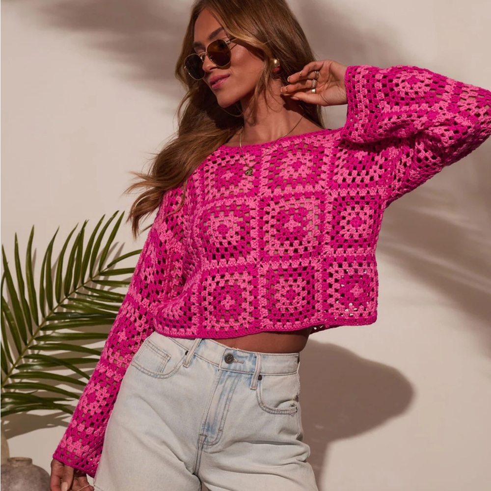 Le Lis Pink Crochet Crop Sweater